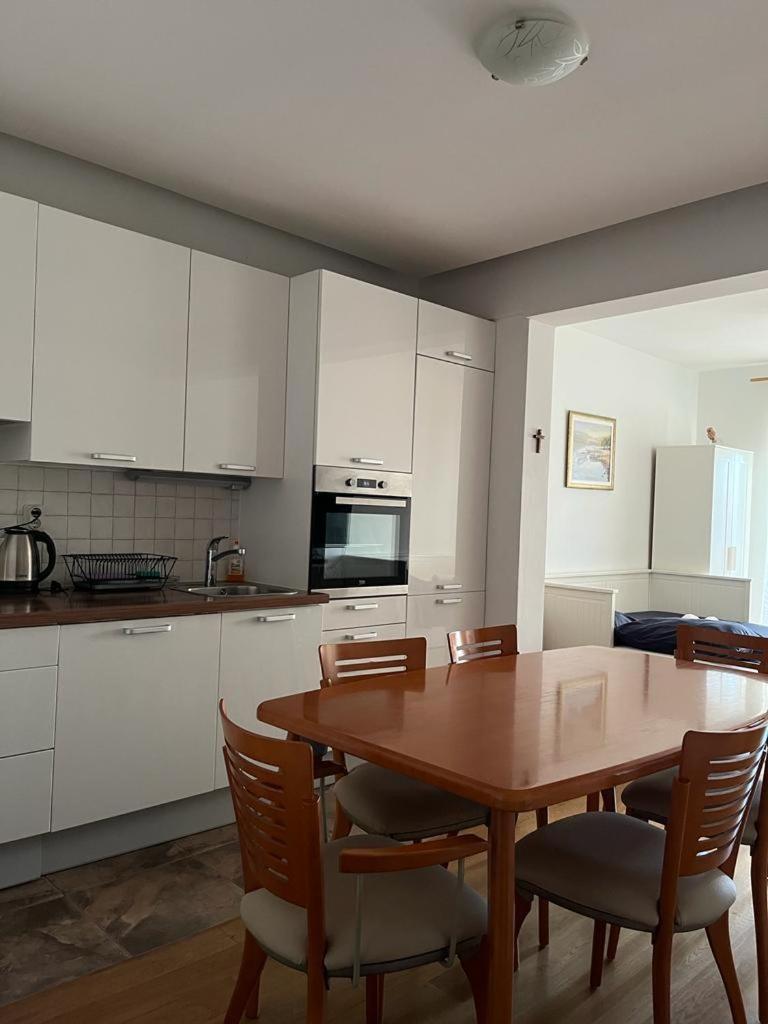 Apartments Karaman Podstrana Exterior photo